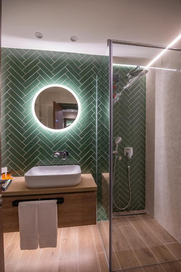 Hotel Codrisor Bistriţa エクステリア 写真