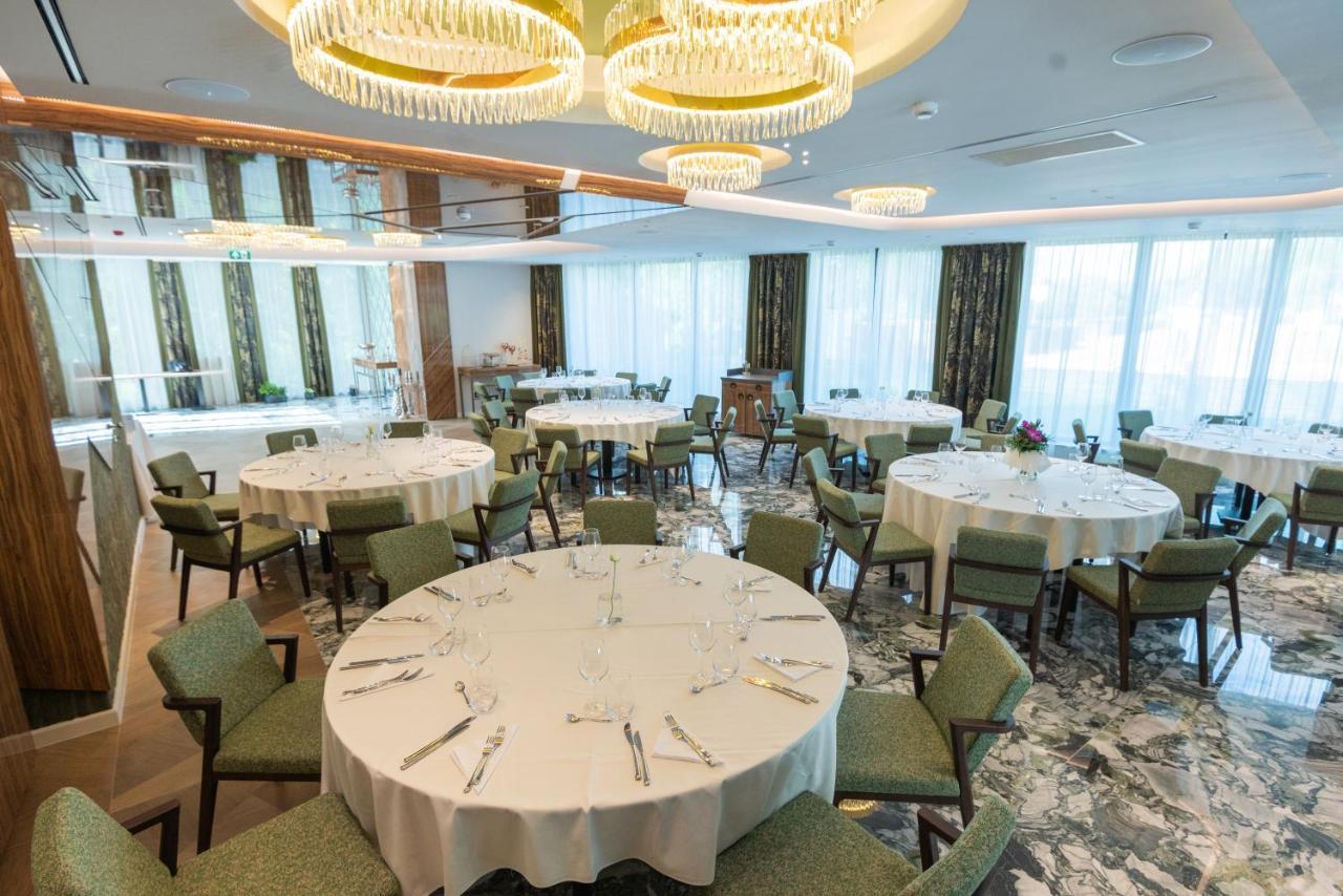 Hotel Codrisor Bistriţa エクステリア 写真